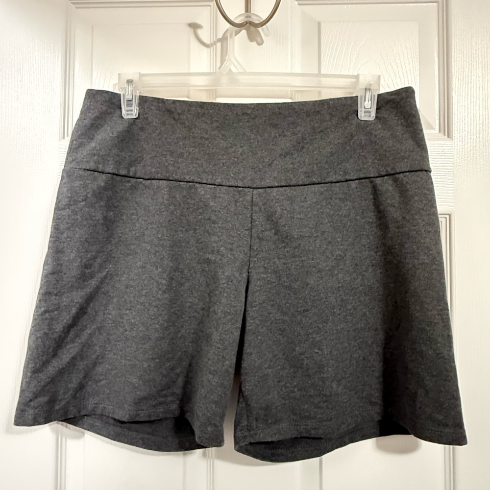 Gray Women's Yoga Shorts 2X (the sweatshirt project)